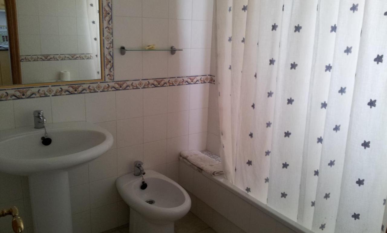 Apartamentos Coral Do Mar II Portonovo Bagian luar foto